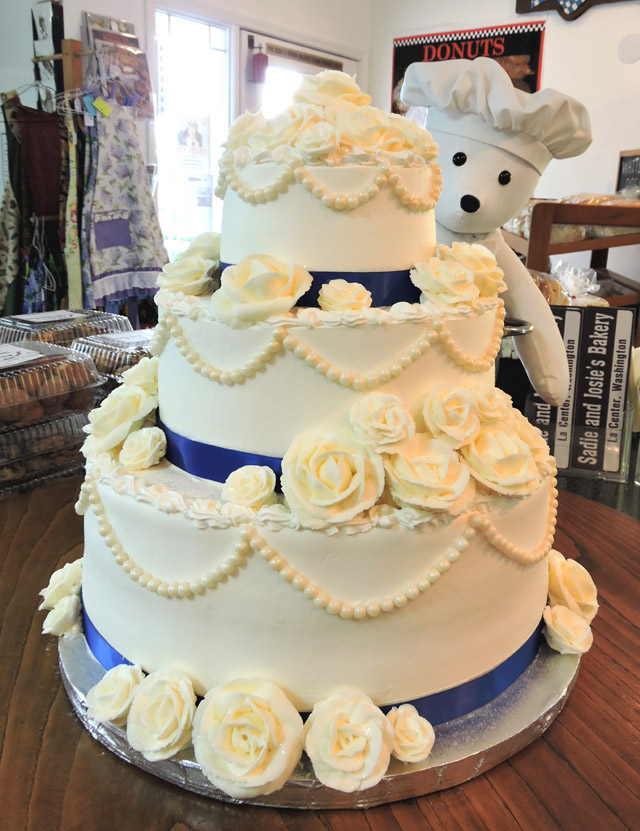 [Wedding Cakes Page 1]